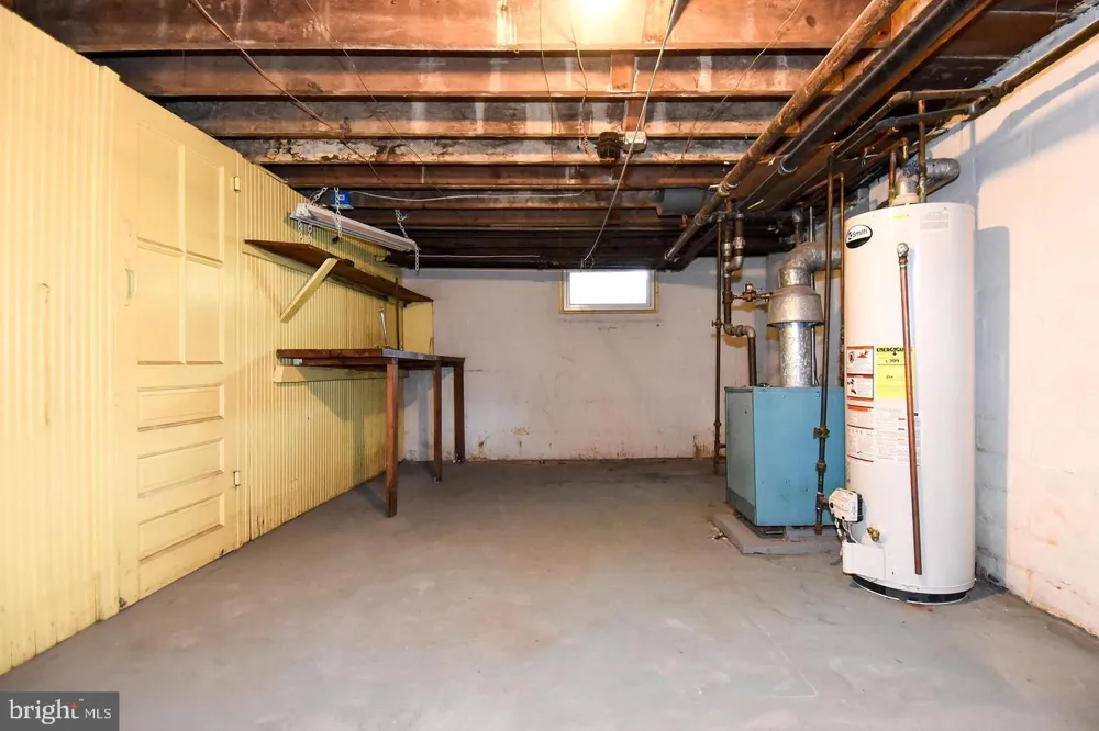 633 24TH STREET S Arlington, VA 22202