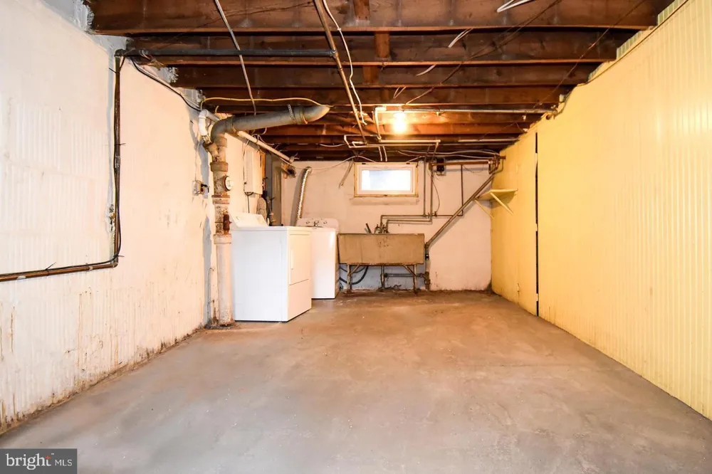 633 24TH STREET S Arlington, VA 22202
