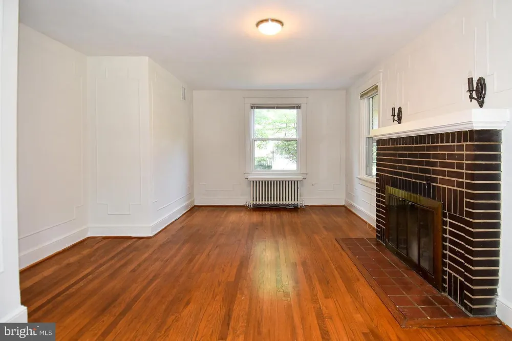 633 24TH STREET S Arlington, VA 22202