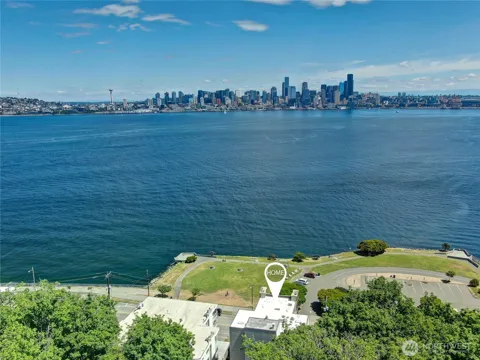 1111 Harbor Avenue SW #500