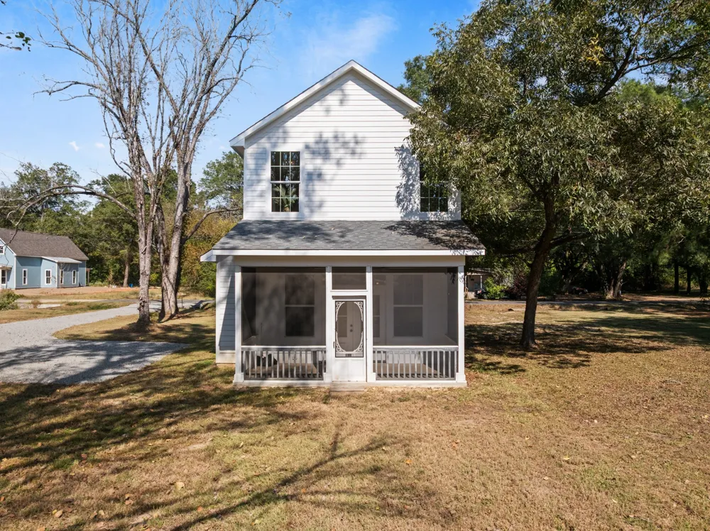 655 SODA STREET Jefferson, TX 75657