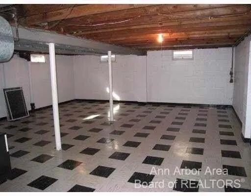 7425 Ann Arbor Street Dexter City, MI 48130