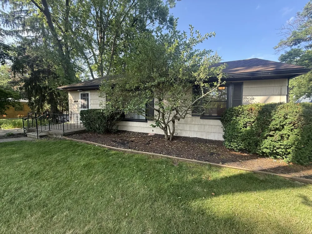 7425 Ann Arbor Street Dexter City, MI 48130