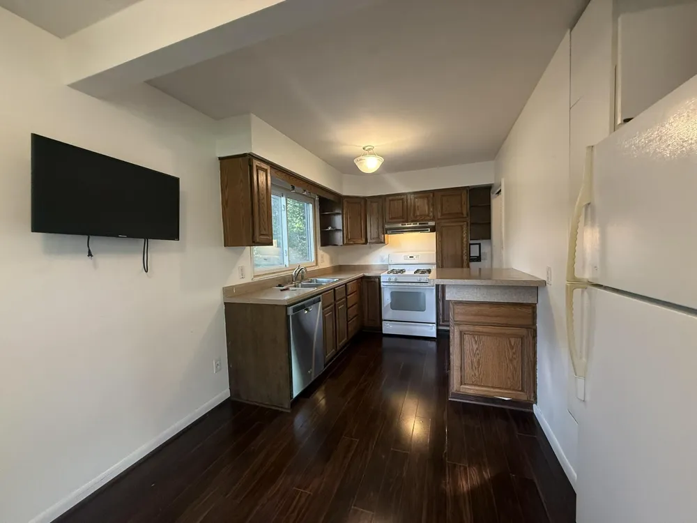 7425 Ann Arbor Street Dexter City, MI 48130