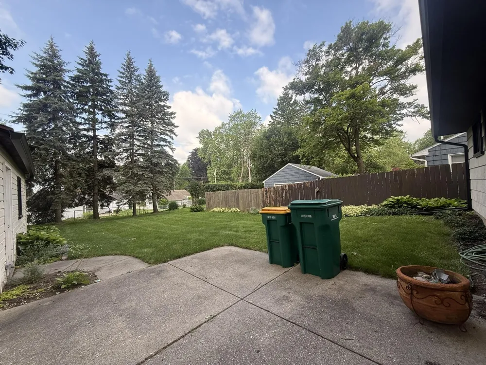 7425 Ann Arbor Street Dexter City, MI 48130