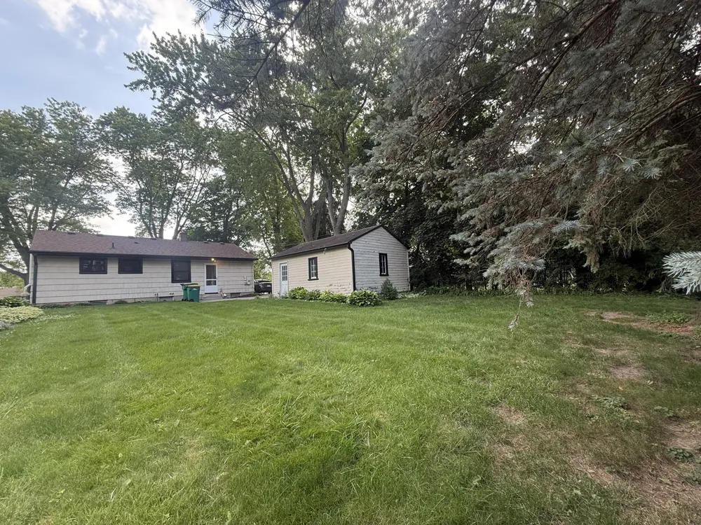 7425 Ann Arbor Street Dexter City, MI 48130