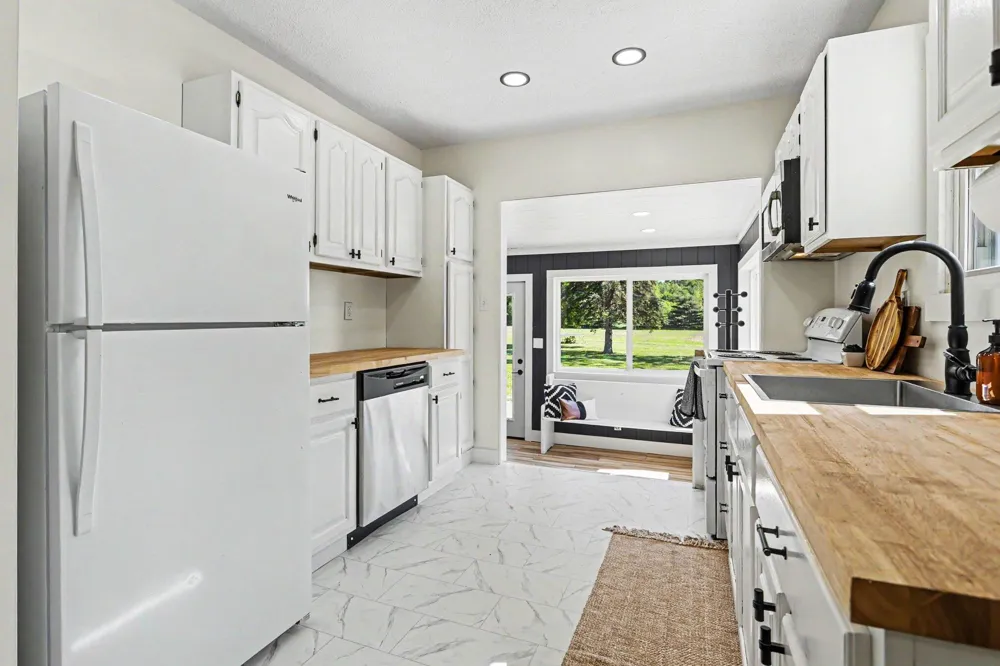 22111 Dutch Settlement Street Lagrange Township, MI 49031