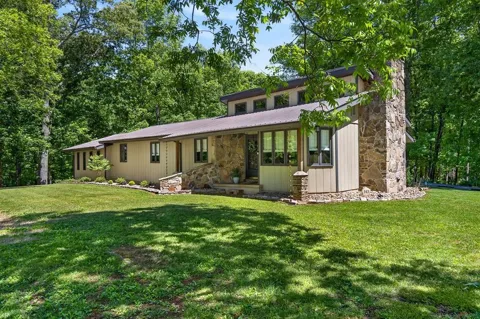 143 Griffintown Rd