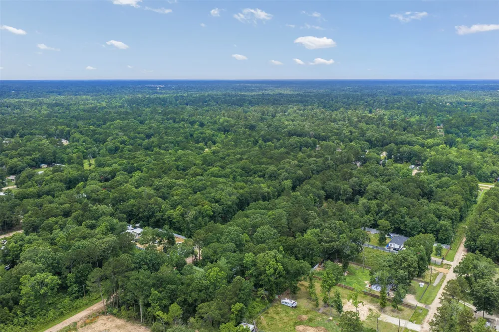 19116 Surrey New Caney, TX 77357