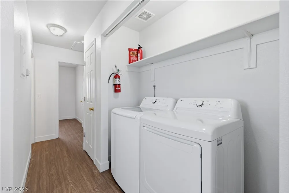 6952 Issac Avenue Las Vegas, NV 89156