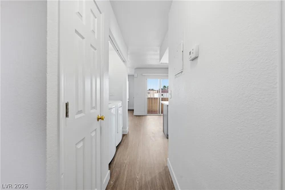 6952 Issac Avenue Las Vegas, NV 89156