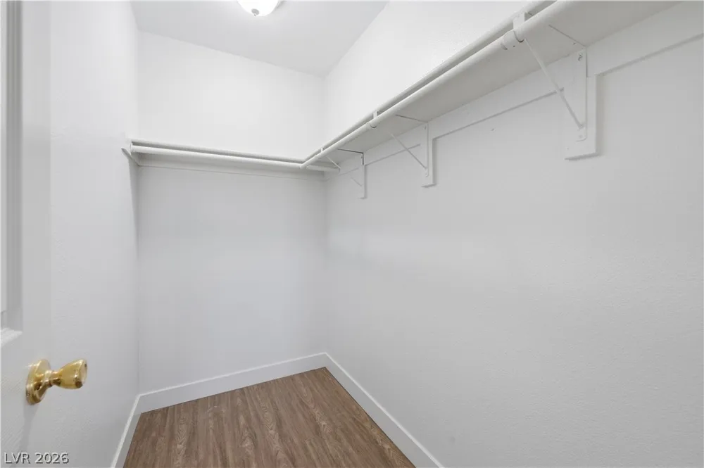 6952 Issac Avenue Las Vegas, NV 89156
