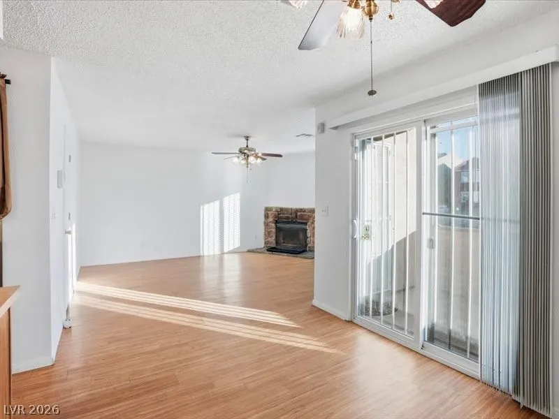 6952 Issac Avenue Las Vegas, NV 89156