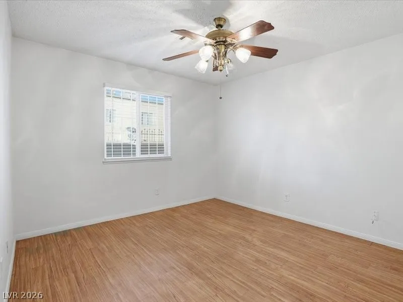 6952 Issac Avenue Las Vegas, NV 89156