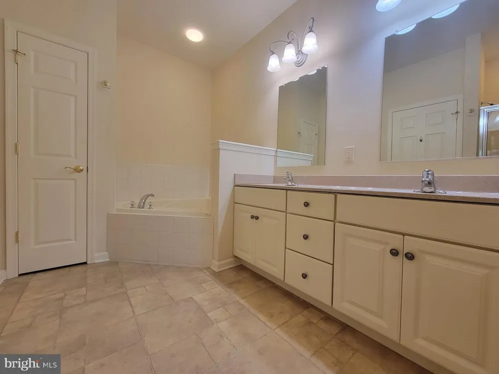 1852 MERIDIAN DRIVE Hagerstown, MD 21742