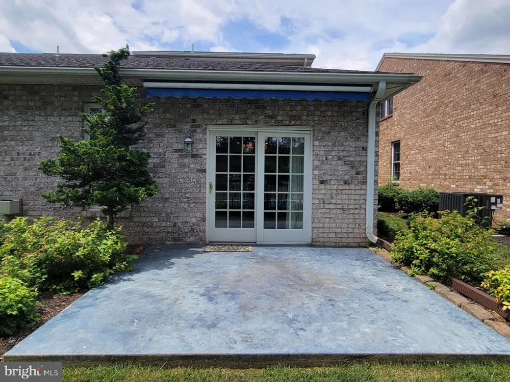 1852 MERIDIAN DRIVE Hagerstown, MD 21742