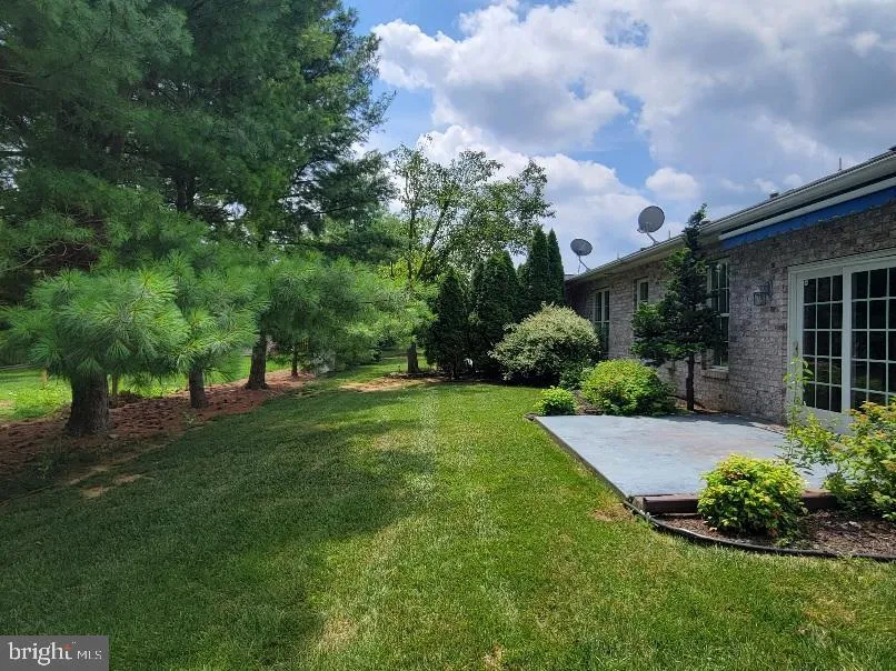1852 MERIDIAN DRIVE Hagerstown, MD 21742