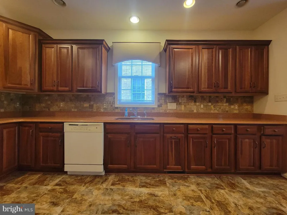 1852 MERIDIAN DRIVE Hagerstown, MD 21742