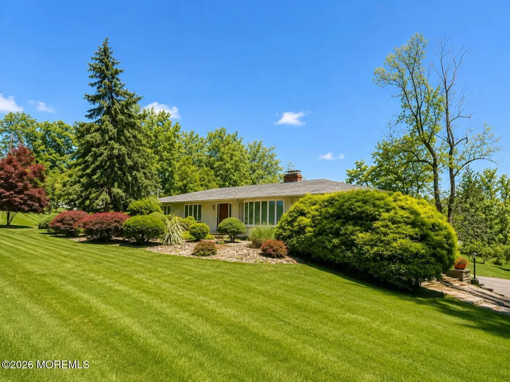 2 Borden Road