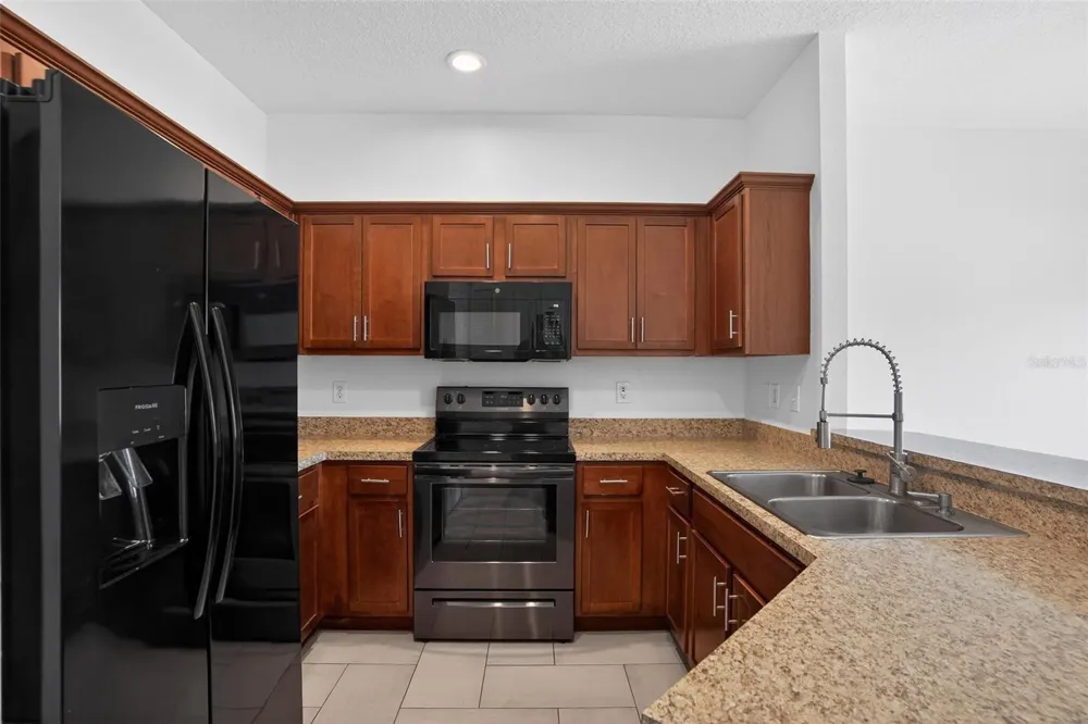 1923 YELLOWFIN DRIVE Port Orange, FL 32128