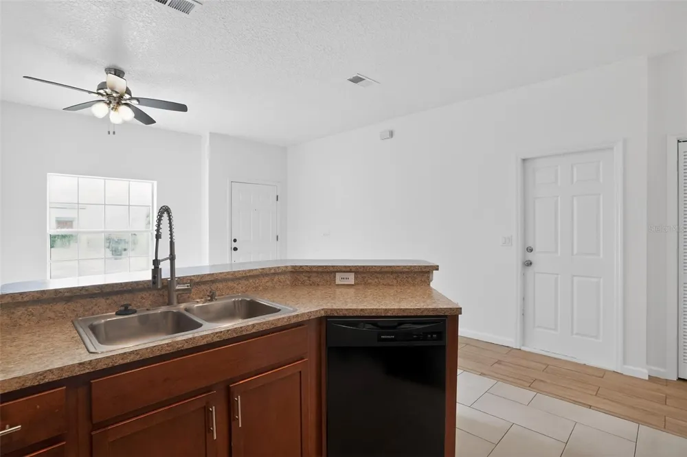 1923 YELLOWFIN DRIVE Port Orange, FL 32128
