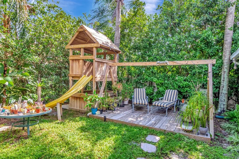 27221 SEA BREEZE WAY Wesley Chapel, FL 33544
