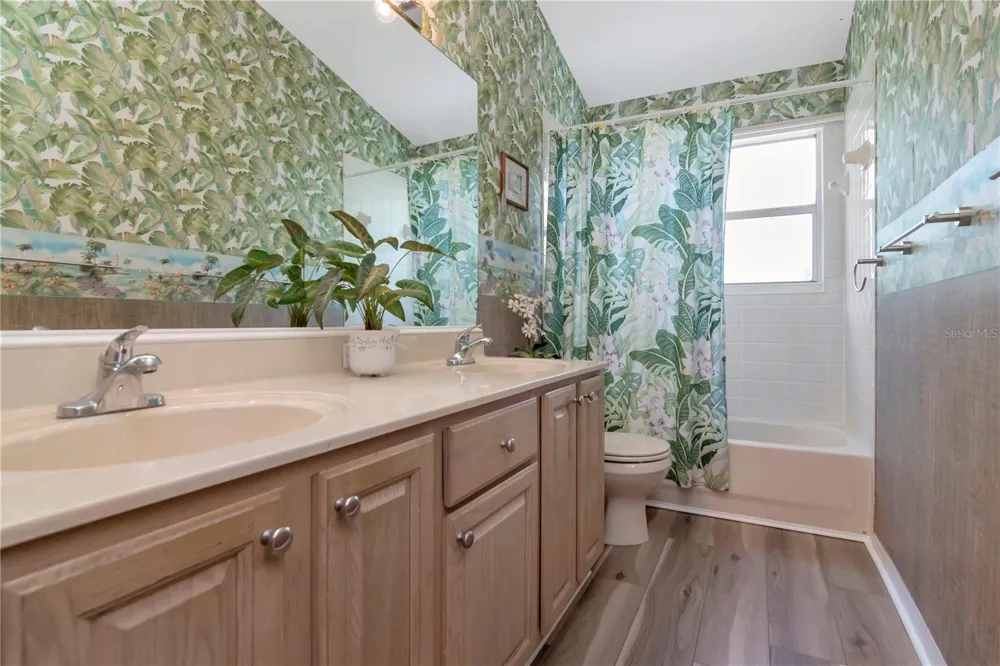 27221 SEA BREEZE WAY Wesley Chapel, FL 33544