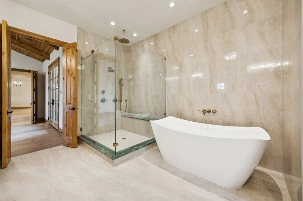 16 Catalonia Drive Westlake, TX 76262