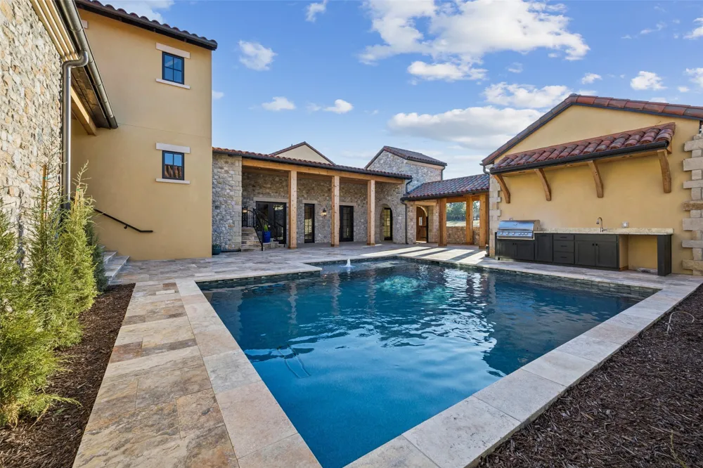 16 Catalonia Drive Westlake, TX 76262