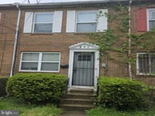 905 BELLEVUE STREET SE Washington, DC 20032