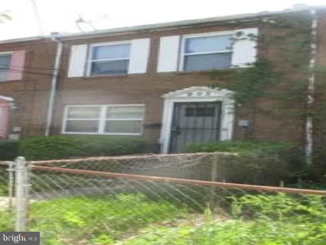 905 BELLEVUE STREET SE Washington, DC 20032