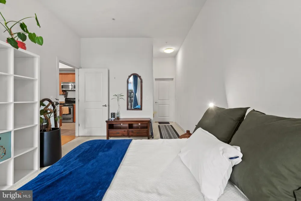 1209 CHARLES STREET #410 Baltimore, MD 21201