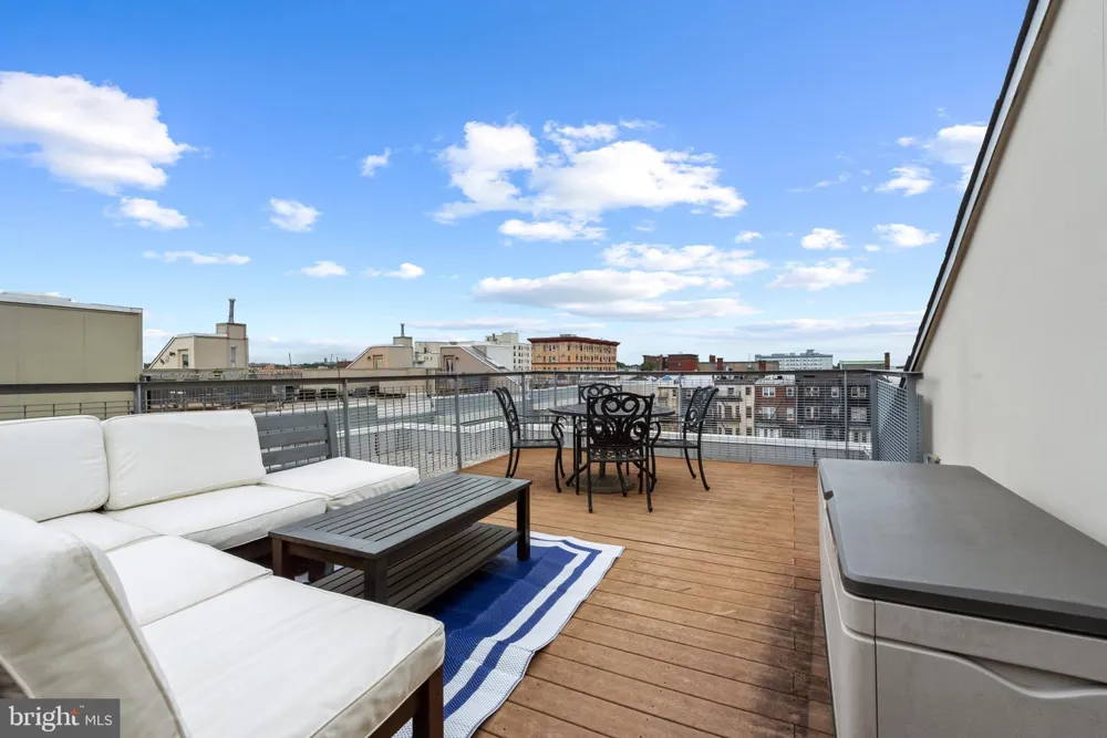 1209 CHARLES STREET #410 Baltimore, MD 21201