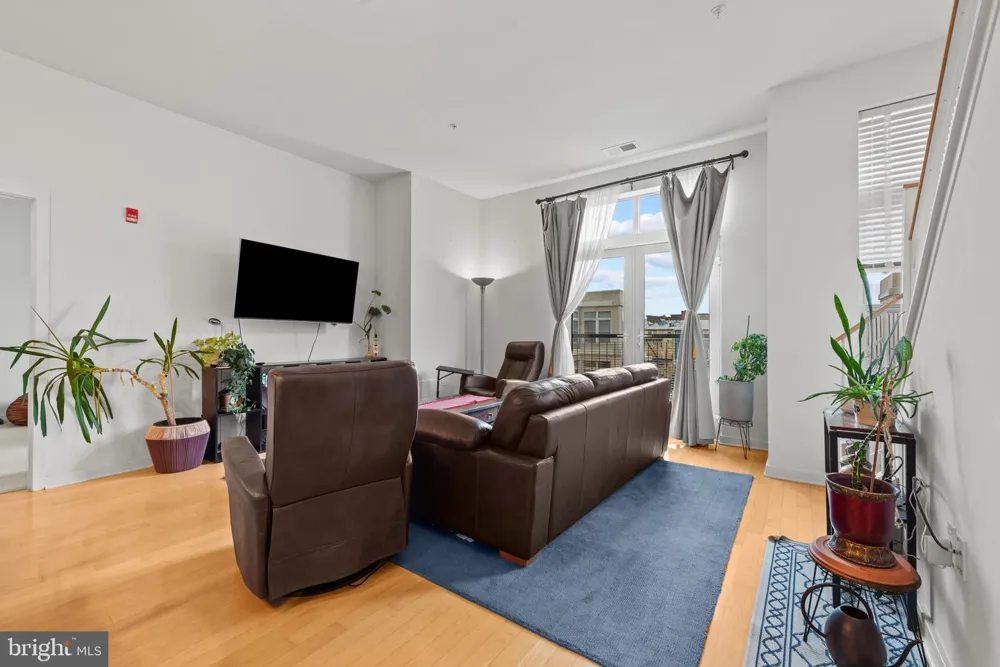 1209 CHARLES STREET #410 Baltimore, MD 21201