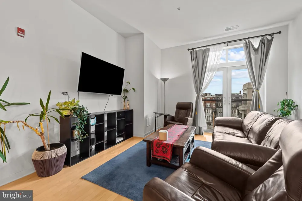 1209 CHARLES STREET #410 Baltimore, MD 21201