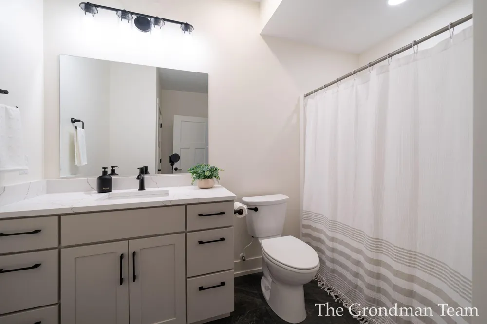 3421 Calming Meadows Court Thornapple Township, MI 49333