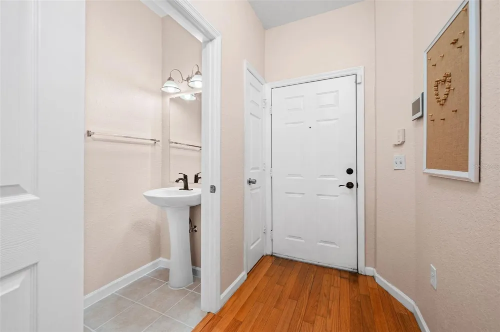 5065 NW 45TH ROAD #102 Gainesville, FL 32606