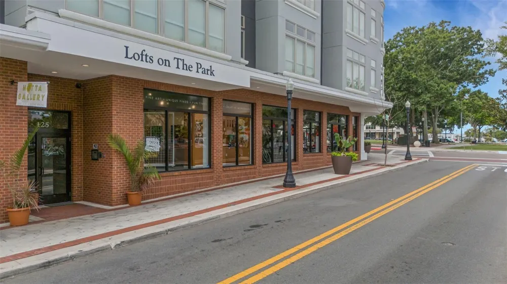 125 KENTUCKY AVENUE #303 Lakeland, FL 33801