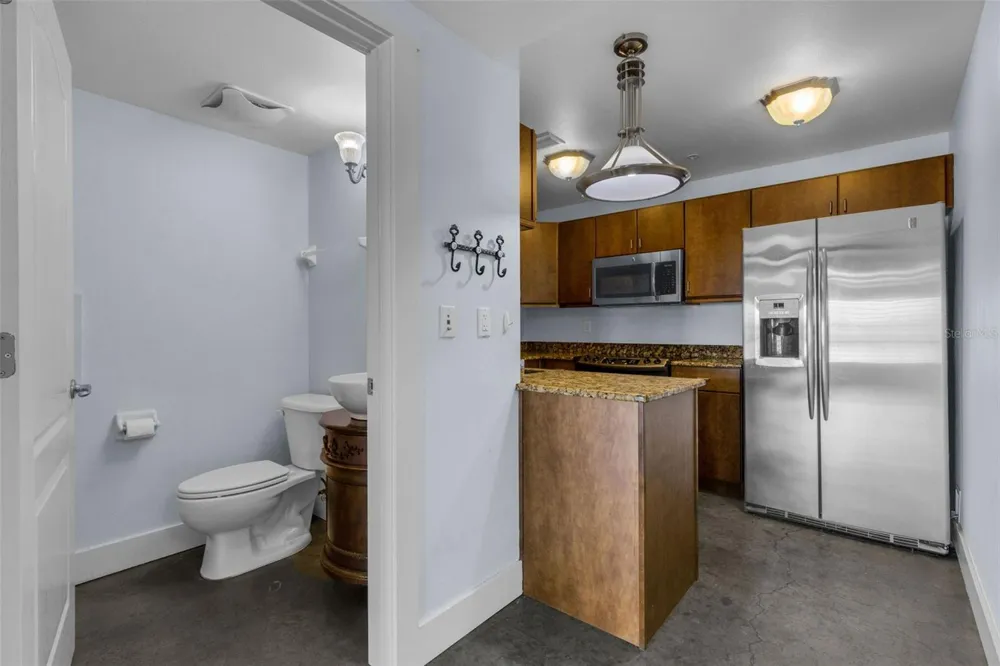 125 KENTUCKY AVENUE #303 Lakeland, FL 33801