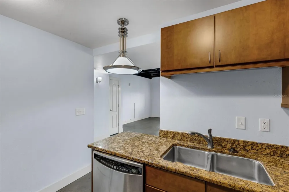 125 KENTUCKY AVENUE #303 Lakeland, FL 33801