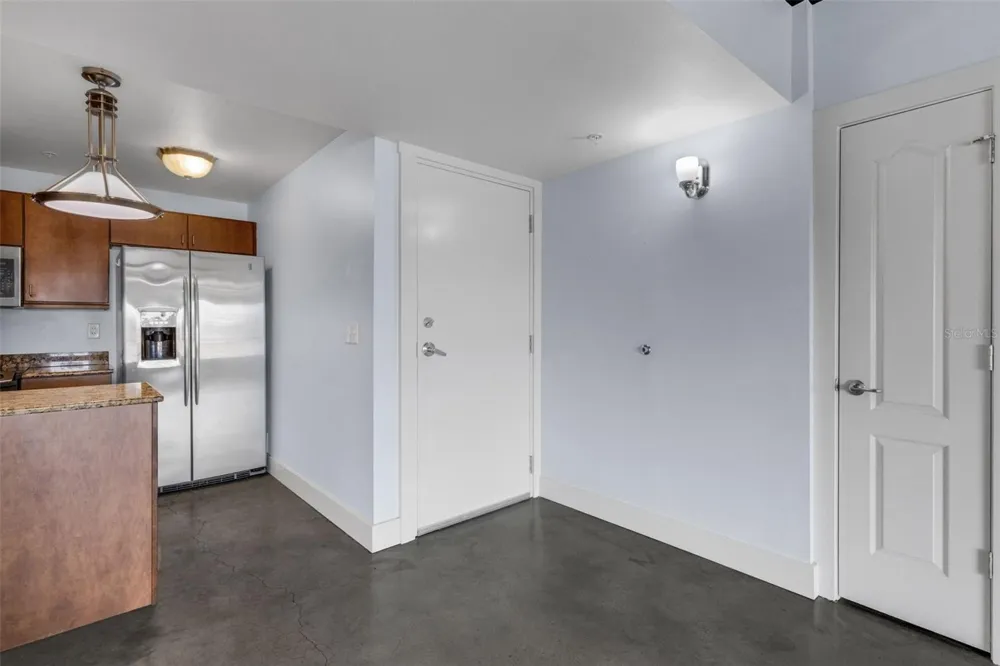 125 KENTUCKY AVENUE #303 Lakeland, FL 33801