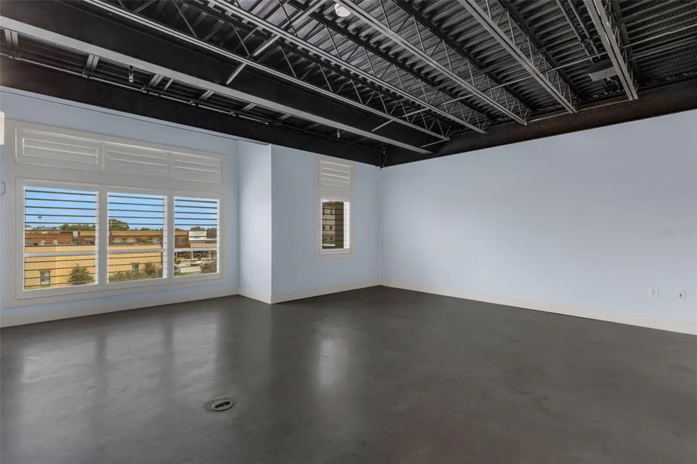 125 KENTUCKY AVENUE #303 Lakeland, FL 33801