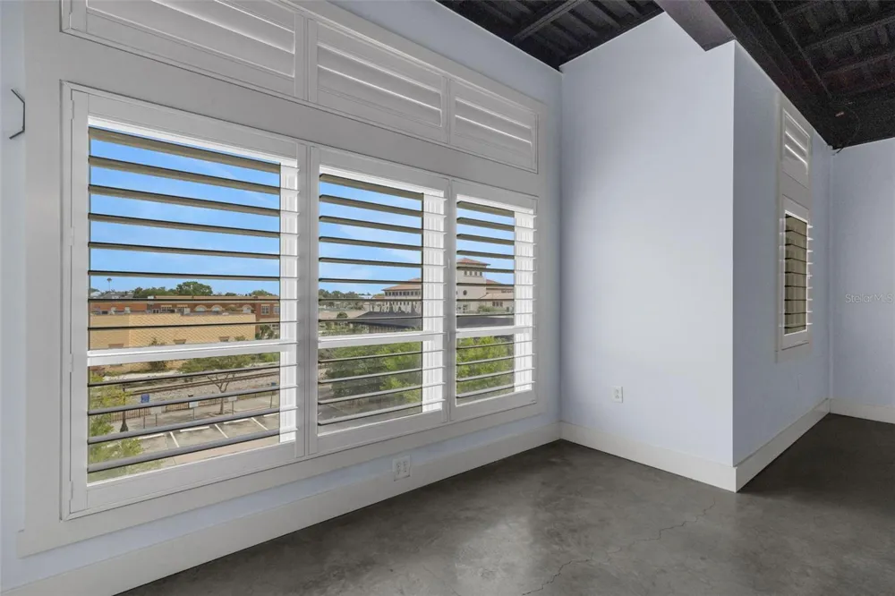 125 KENTUCKY AVENUE #303 Lakeland, FL 33801