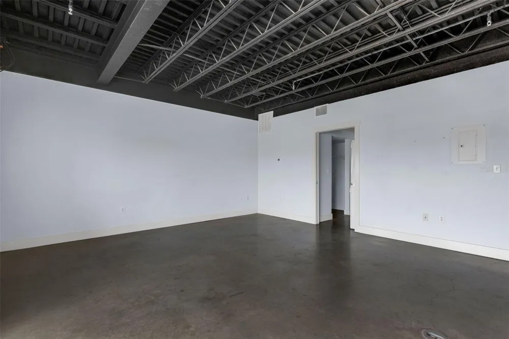 125 KENTUCKY AVENUE #303 Lakeland, FL 33801