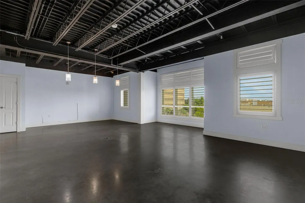 125 KENTUCKY AVENUE #303 Lakeland, FL 33801