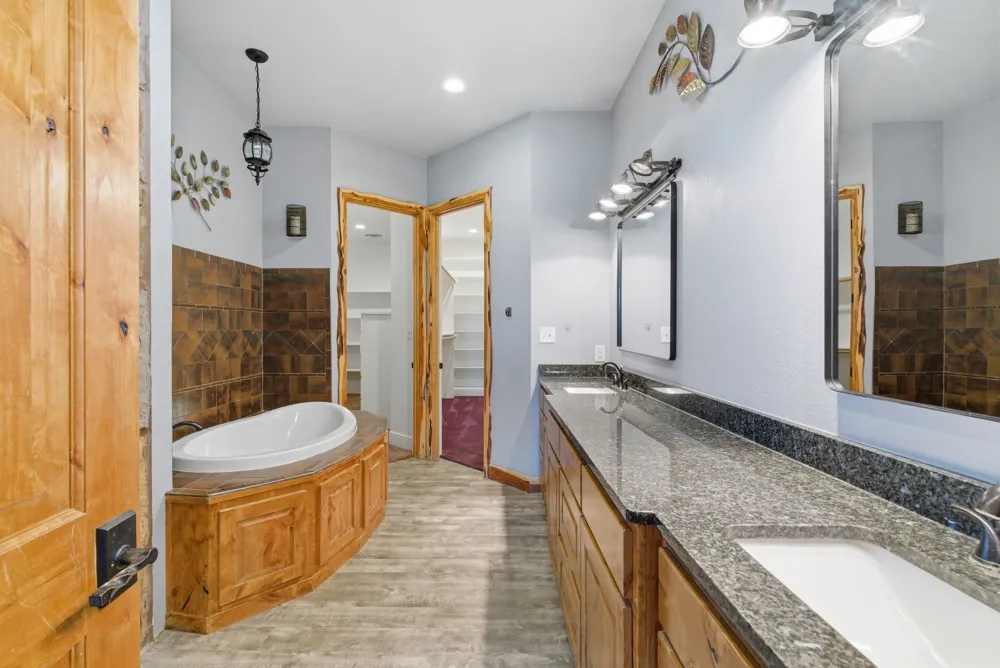 927 Prickly Pear Trail Gordon, TX 76453