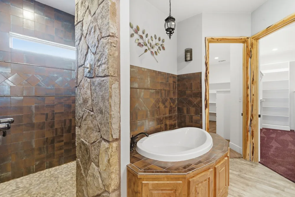 927 Prickly Pear Trail Gordon, TX 76453