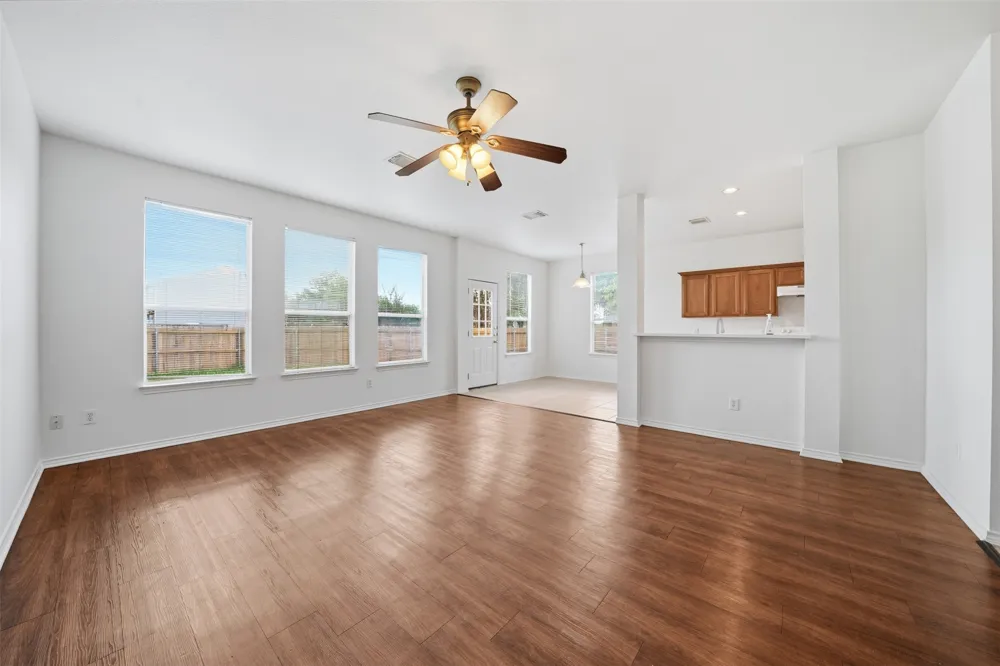 118 Invierno Street Kyle, TX 78640
