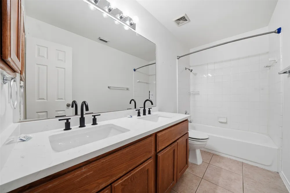 118 Invierno Street Kyle, TX 78640