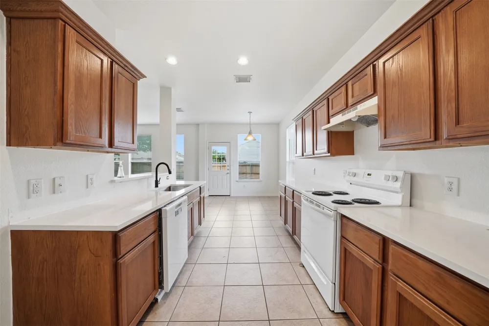 118 Invierno Street Kyle, TX 78640